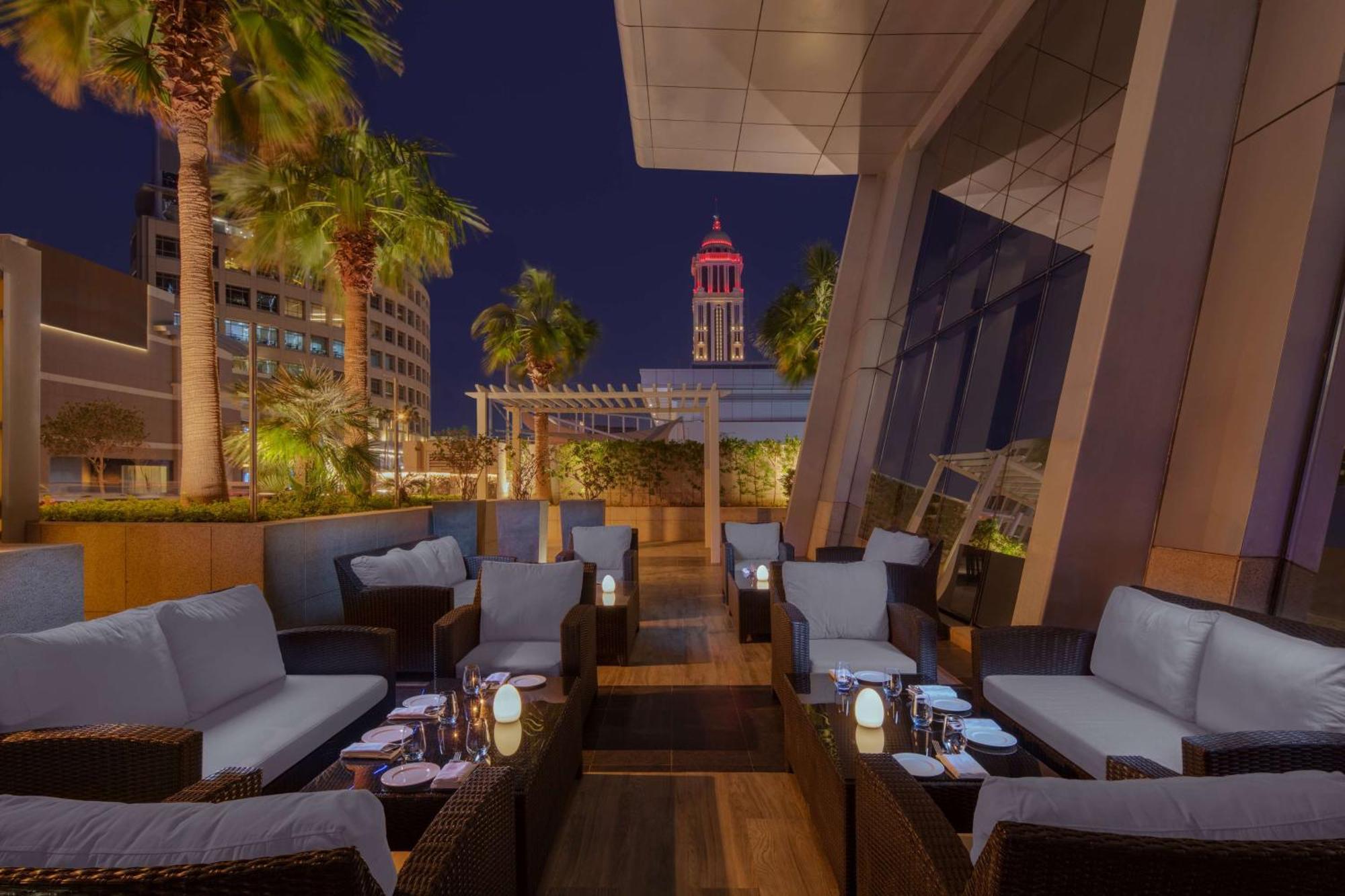 Hyatt Regency Riyadh Olaya Екстериор снимка The Terrace at the St. Regis