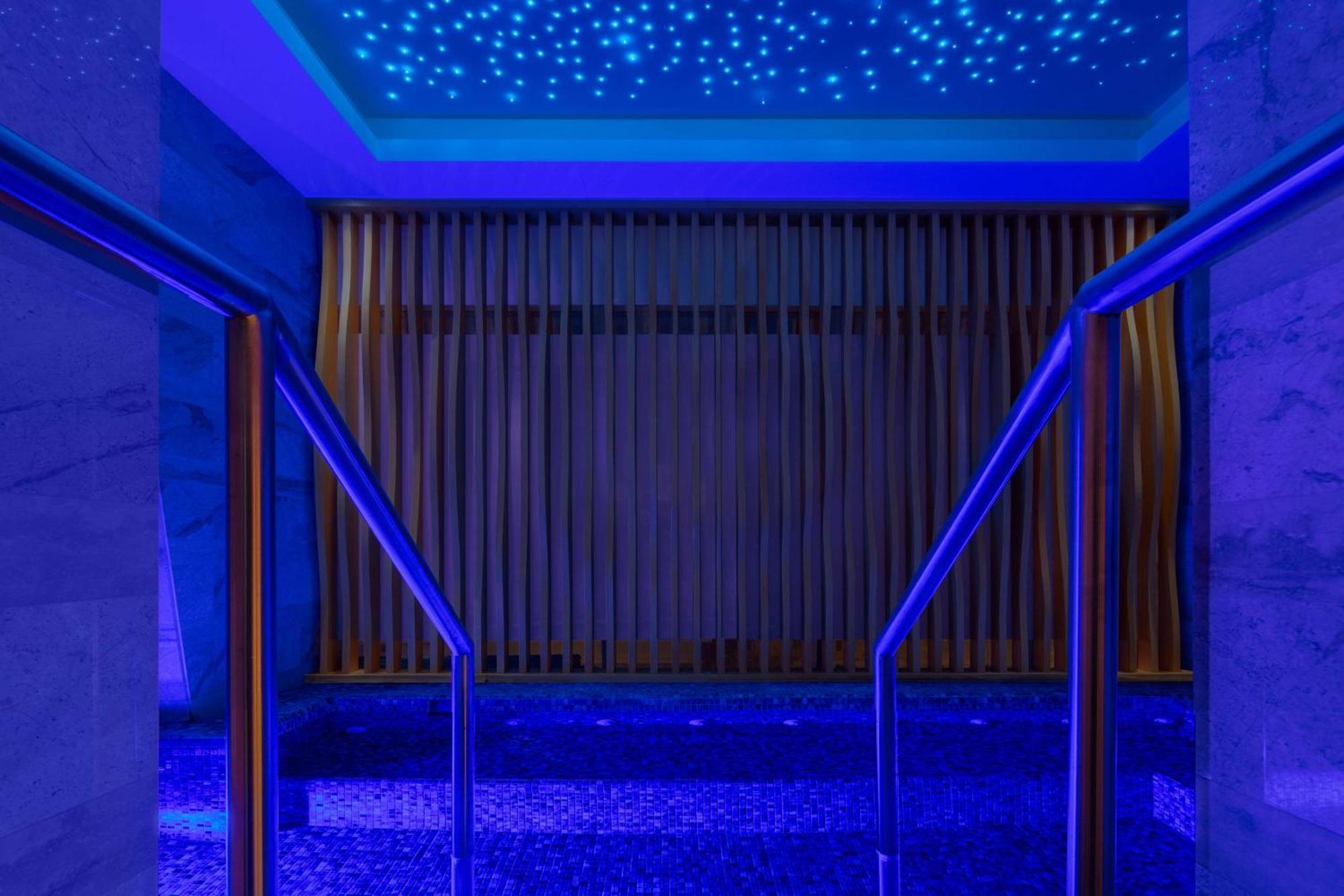 Hyatt Regency Riyadh Olaya Екстериор снимка The organ