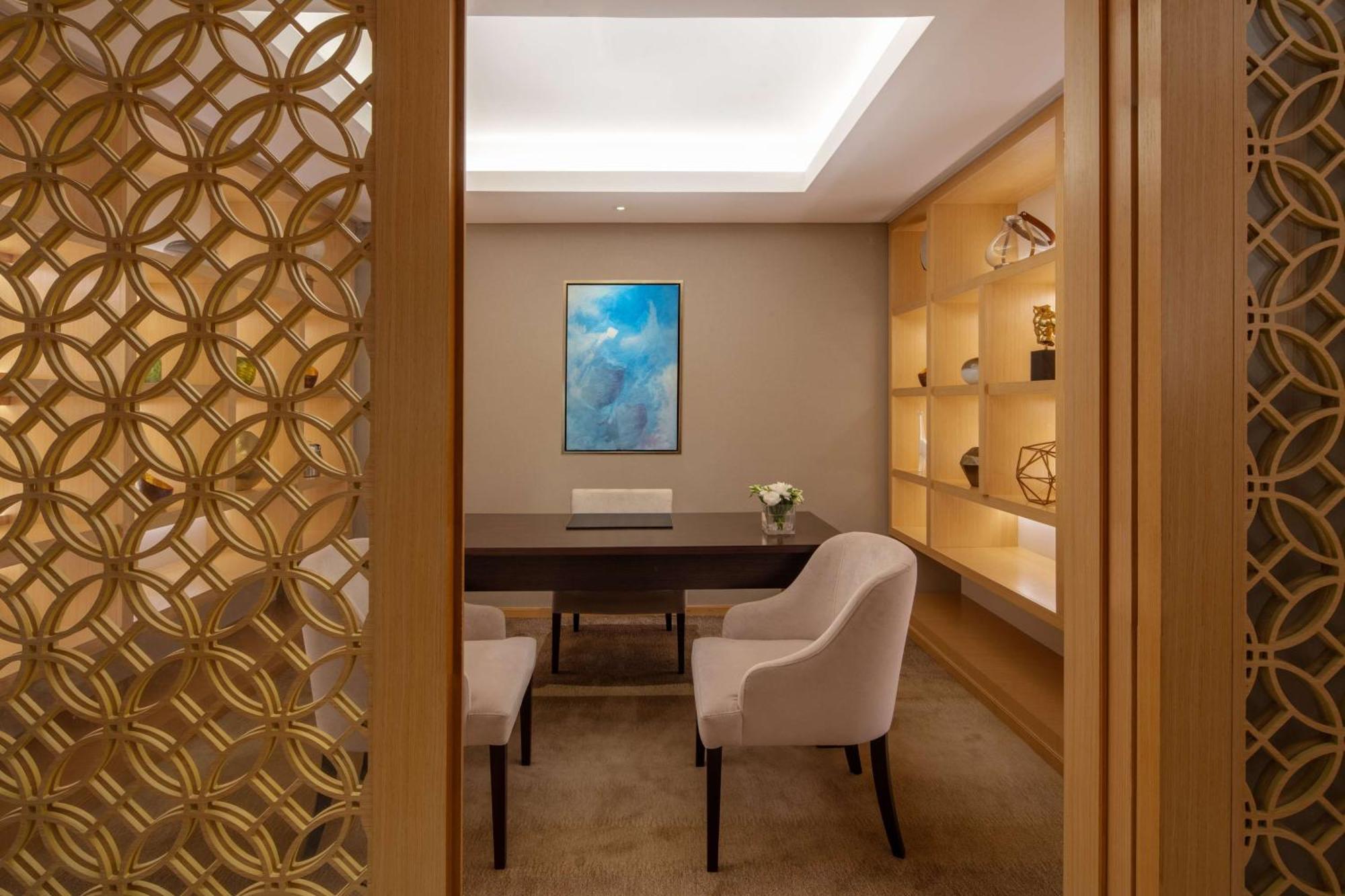 Hyatt Regency Riyadh Olaya Екстериор снимка The study